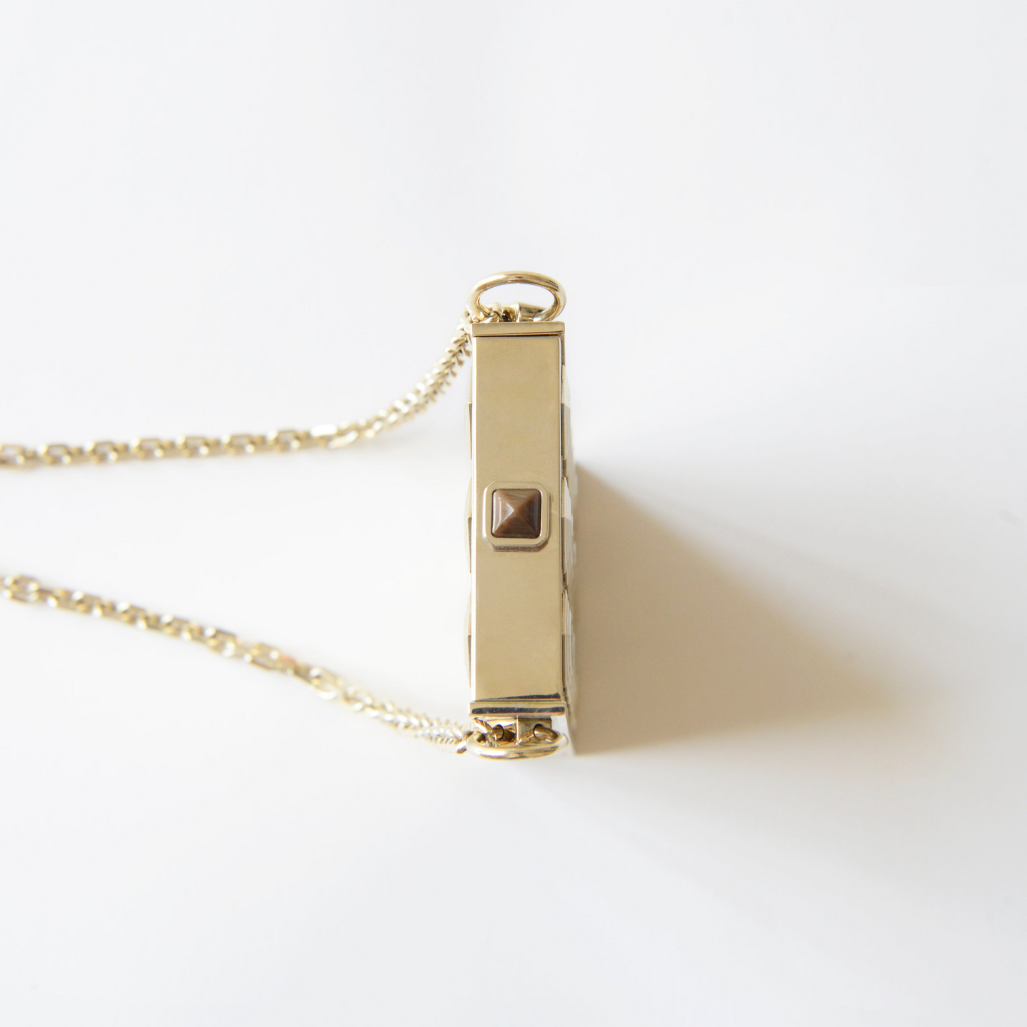 LA VERNEUIL CASE